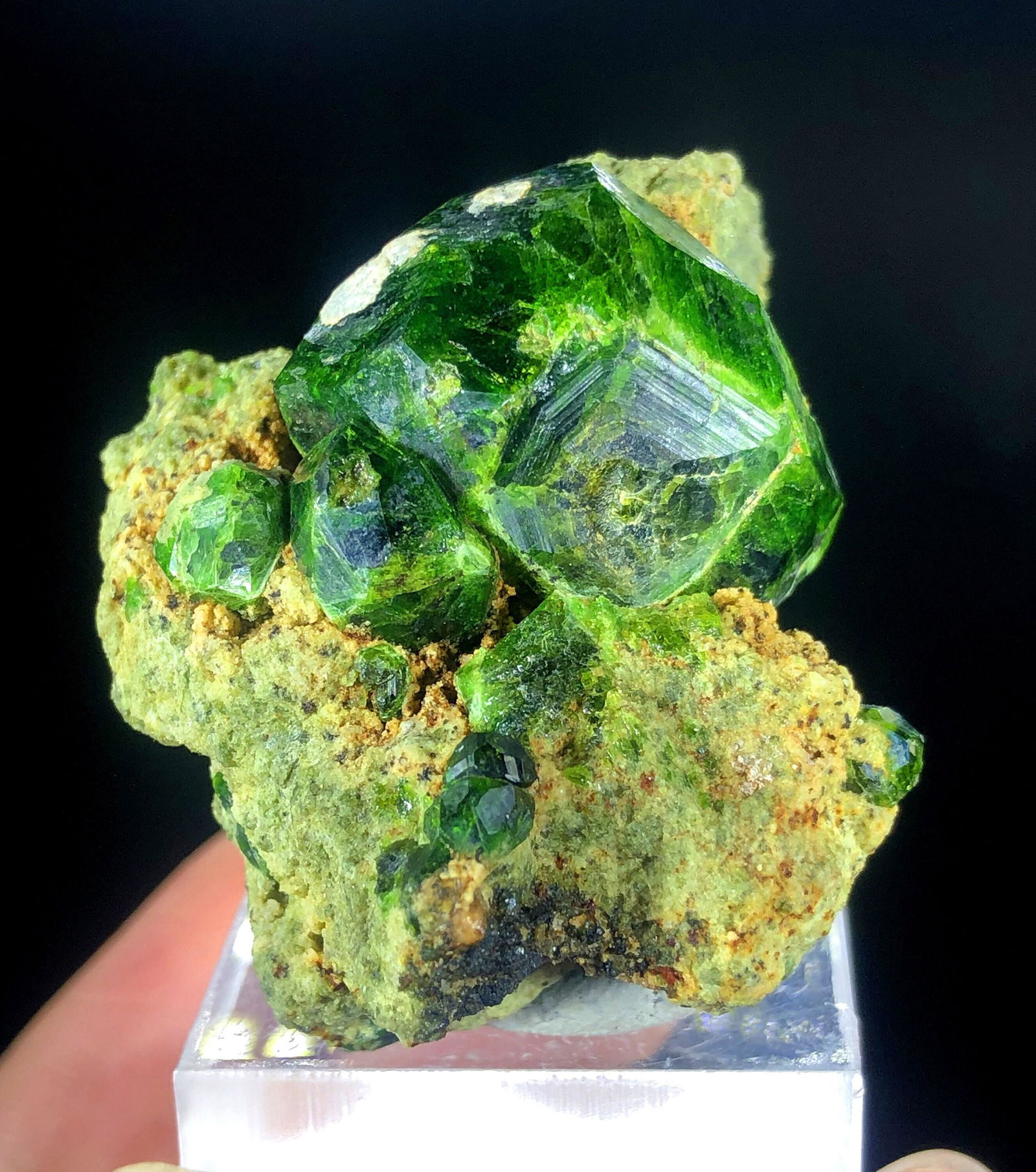 Demantoid Garnet, Green Garnet, Garnet Crystals, Garnet Stone, Mineral Specimen, Raw Garnet, Garnet (1 of 10)
