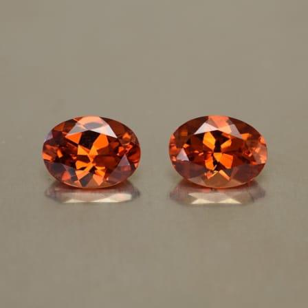 Pair of Garnet Spessartite 0.56tcw Oval Orangish Red VVS (1 of 1)