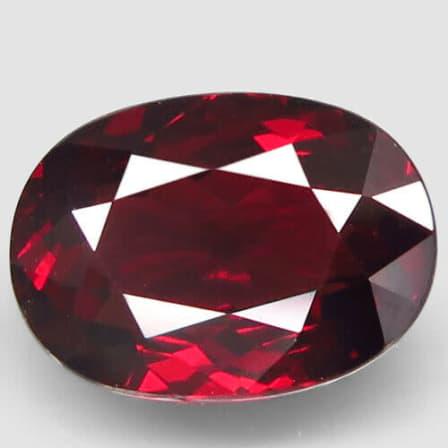 Natural Garnet 0.94ct Oval Strong Rasberry Red with Top Fire VVS (1 of 4)
