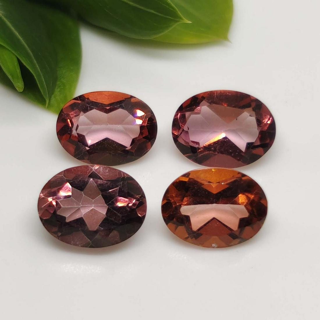 4.80 ct Rare Natural Counter Intuitive Mystic Quartz Lot: No Reserve! Gemstones: Natural Mystic Quartz\t Carat Weights: 4.80 ct \t Size/Dimensions: 8 X 6 mm\t Treatment: Coated Shipping: Domestic: Flat-rate of $7.00 to anywhere within the contiguous U.S. Int