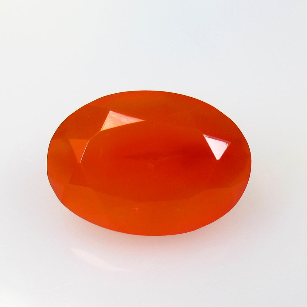 5.83 Ctw Natural Orange Carnelian Oval Cut: No Reserve! Title: 5.83 Ctw Natural Orange Carnelian Oval Cut Stone Clarity: Semi-Transparent Gemstones: Natural Carnelian Carat Weights: 5.83 Size/Dimensions: 14.20 x 10.00 x 6.70 mm Additional Infor