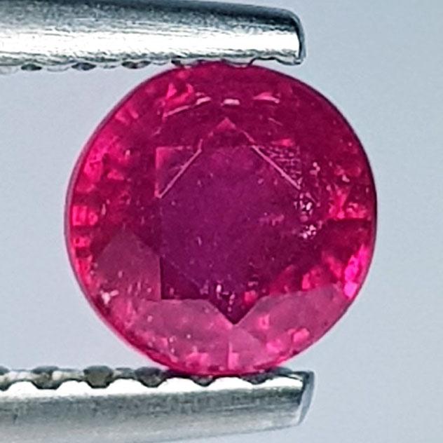 0.98 ctz " Exclusive Collection Top Quality Natural Ruby (1 of 3)