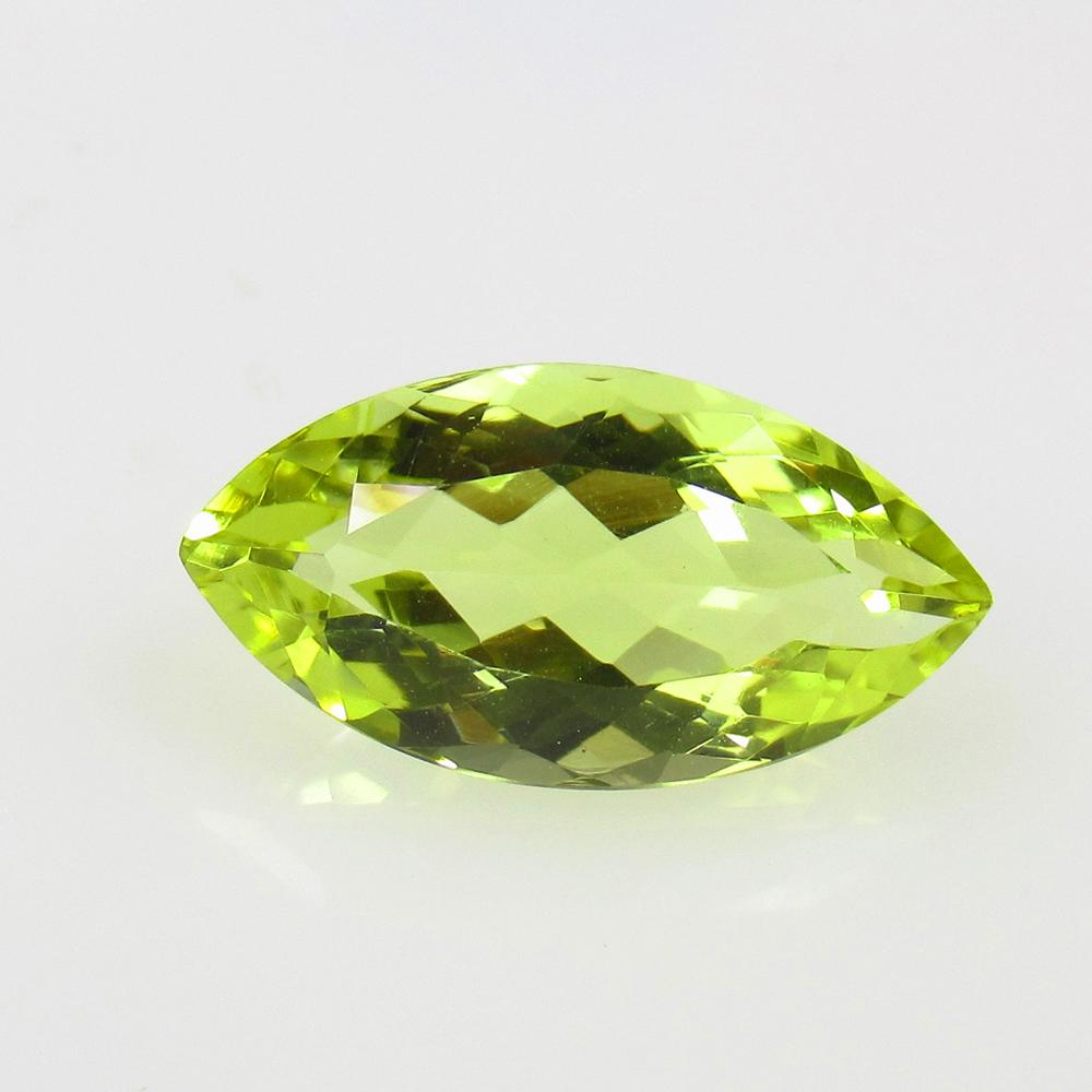 5.42 Ctw Natural Lemon Quartz Marquise Cut: No Reserve! Title: 5.42 Ctw Natural Lemon Quartz Marquise Cut Stone Clarity: VVS Gemstones: Natural Lemon Quartz Carat Weights: 5.42 Size/Dimensions: 17.30 x 9.00 x 6.70 mm Additional Information: Goo