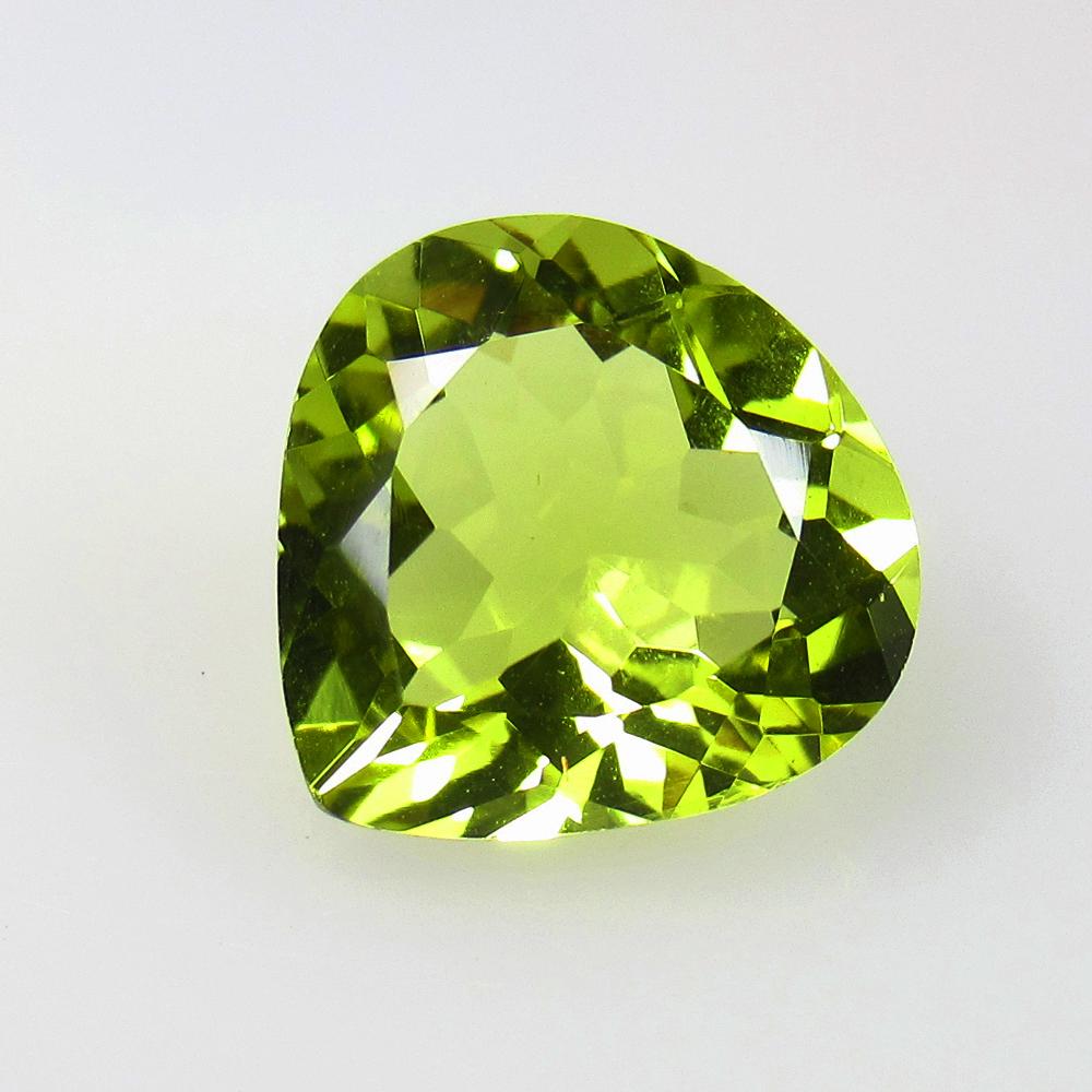 4.56 Ctw Natural Lemon Quartz Pear Cut: No Reserve! Title: 4.56 Ctw Natural Lemon Quartz Pear Cut Stone Clarity: VVS Gemstones: Natural Lemon Quartz Carat Weights: 4.56 Size/Dimensions: 12.00 x 12.00 x 6.50 mm Additional Information: Good L