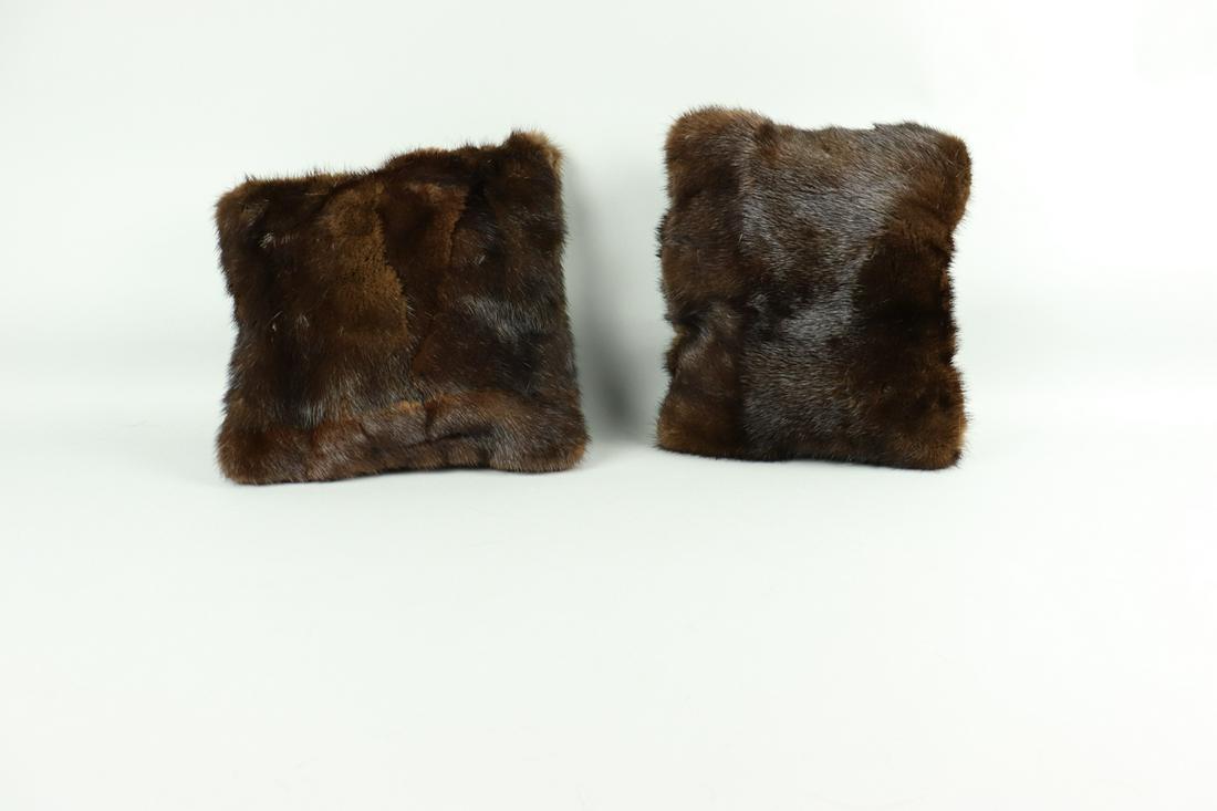 SET OF 2 BROWN MINK FUR PILLOWS (1 of 7)