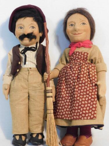 1979 EARLY RARE R. JOHN WRIGHT GUIDO AND EMMA DOLLS: 1979 EARLY RARE R. JOHN WRIGHT GUIDO AND EMMA DOLLS 1979 EARLY RARE R. JOHN WRIGHT GUIDO AND EMMA DOLLS Description 1979 R. JOHN WRIGHT GUIDO AND EMMA EARLY LIMITED EDITIONS PICTURES SAY IT ALL VINTAG