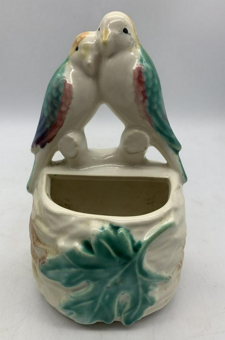VINTAGE MORTON POTTERY CERAMIC WALL POCKET PLANTER BIRDS PARROTS LOVEBIRDS (1 of 8)