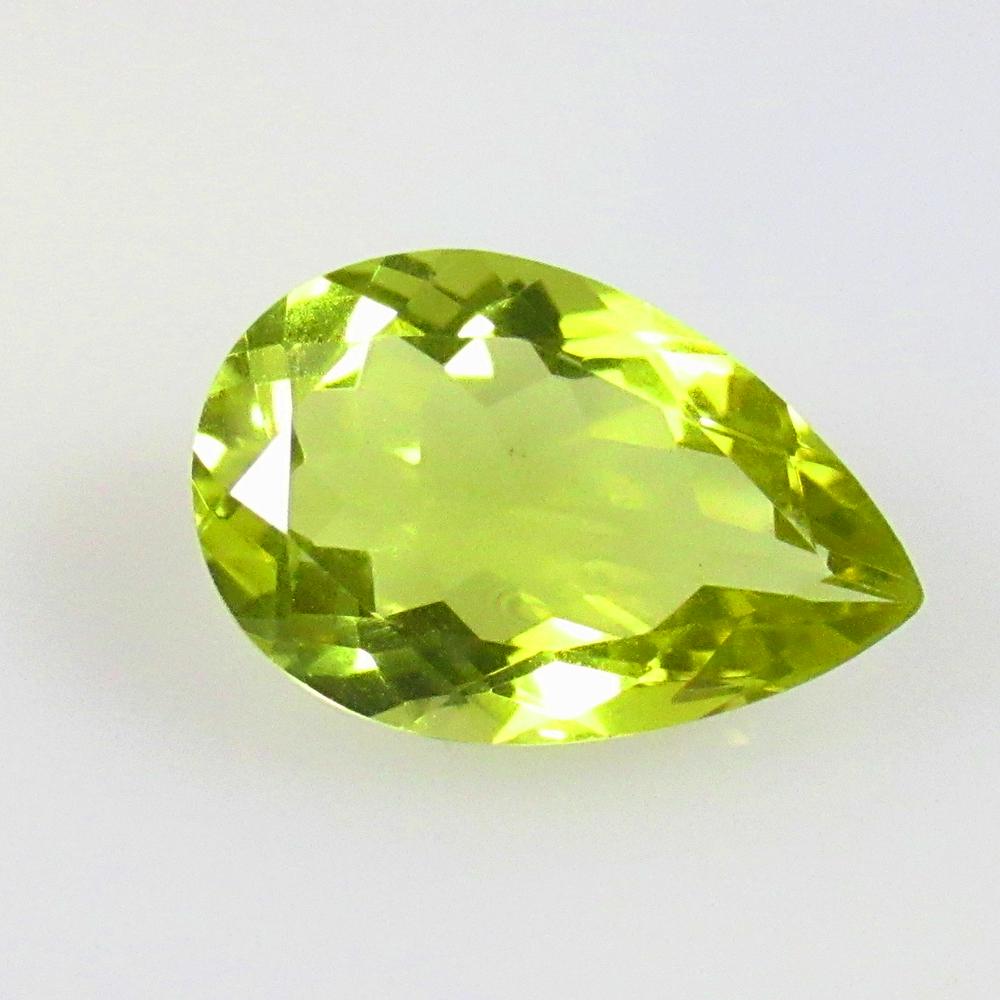 5.16 Ctw Natural Lemon Quartz Pear Cut: No Reserve! Title: 5.16 Ctw Natural Lemon Quartz Pear Cut Stone Clarity: VVS Gemstones: Natural Lemon Quartz Carat Weights: 5.16 Size/Dimensions: 15.20 x 10.00 x 6.30 mm Additional Information: Good L