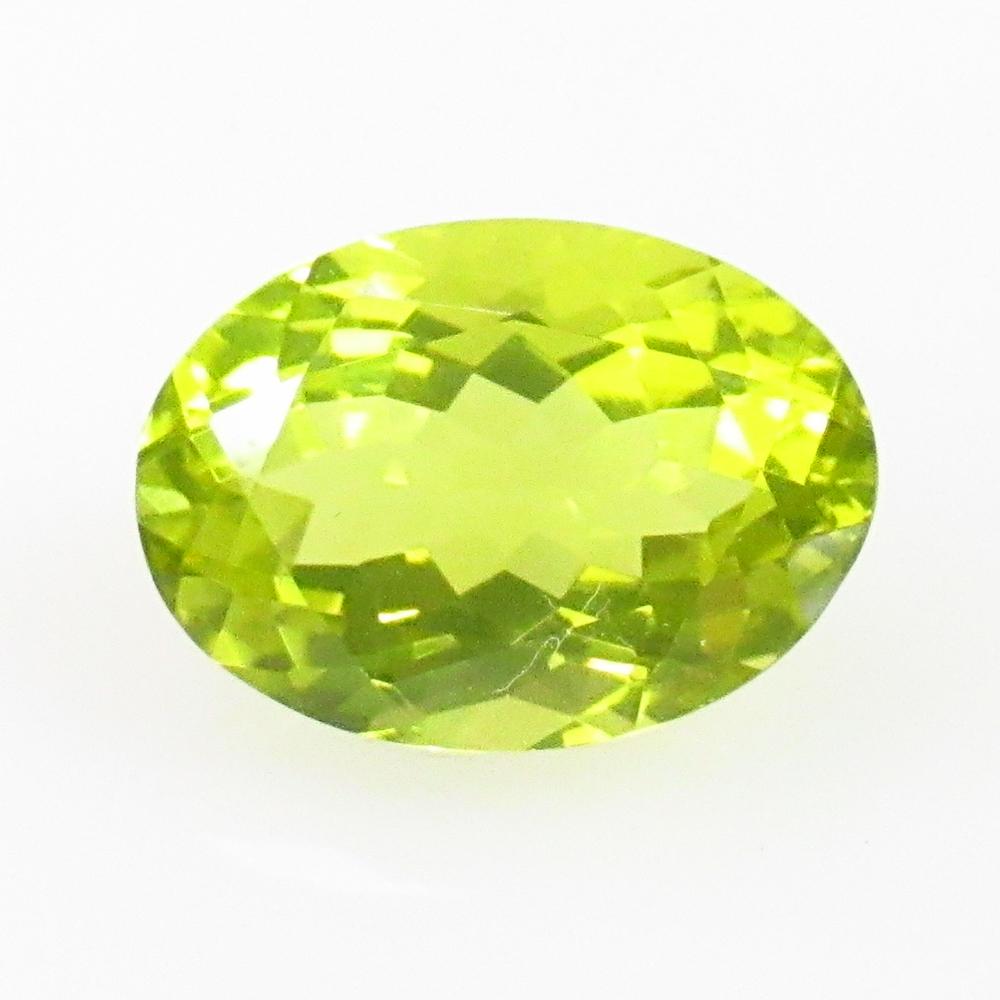 6.16 Ctw Natural Lemon Quartz Oval Cut: No Reserve! Title: 6.16 Ctw Natural Lemon Quartz Oval Cut Stone Clarity: VVS Gemstones: Natural Lemon Quartz Carat Weights: 6.16 Size/Dimensions: 14.10 x 10.10 x 7.60 mm Additional Information: Good L