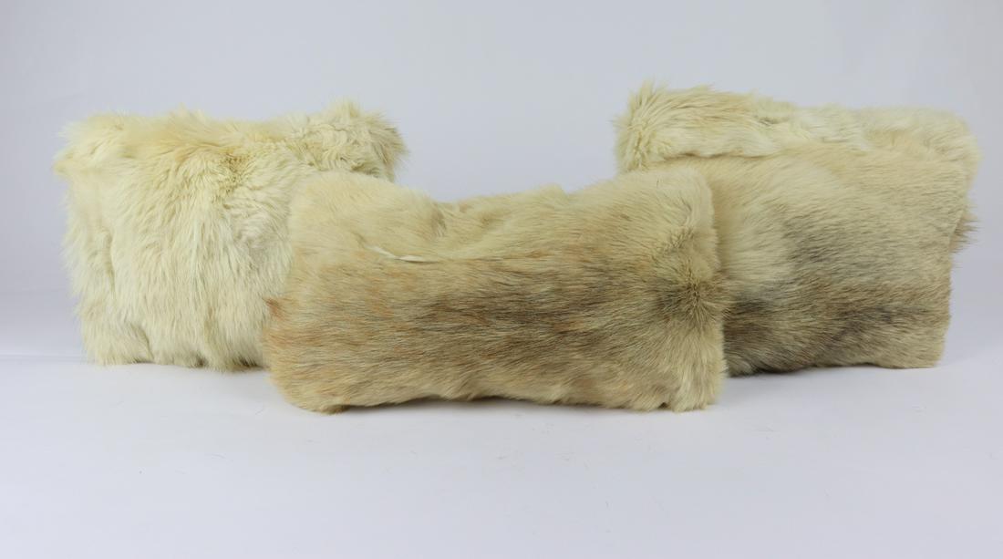 SET OF 4 FOX FUR PILLOWS (1 of 14)