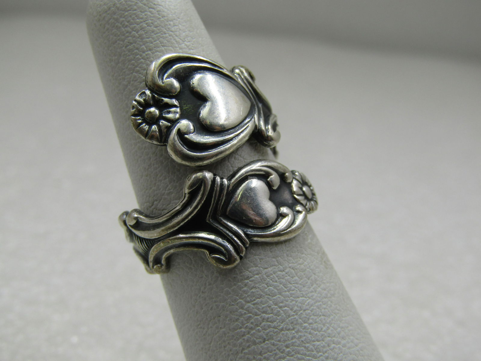 Avon store spoon ring