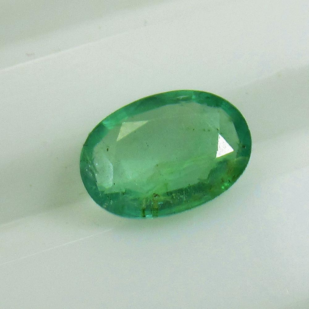 Natural Zambian Emerald - 0.93 Ct (1 of 2)