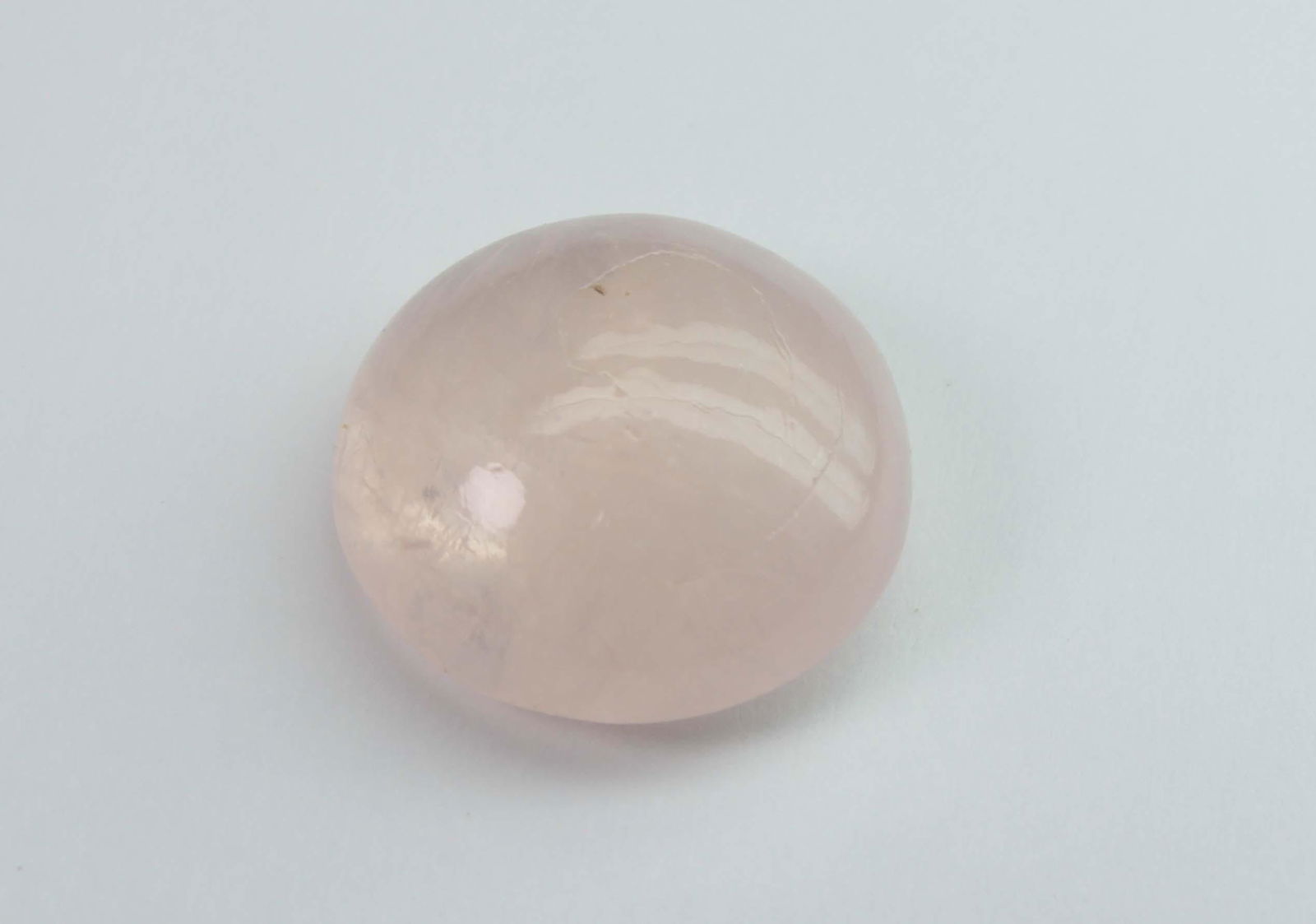 17.42 cts Natural Morganite: No Reserve! Gemstone : Natural Morganite Shape and Cut : Round Cabochon Weight : 17.42 carats Measurements : 17x17 mm Color : Peach Transprancy : Transparent Treatment : No Treatment Origin : India Cl