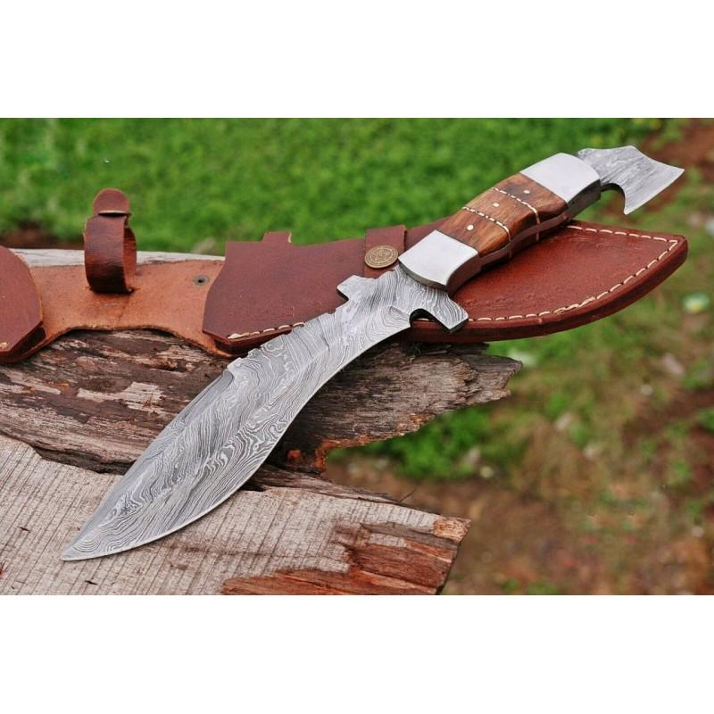 Hunting exclusive pattern damascus steel knife wood (1 of 4)