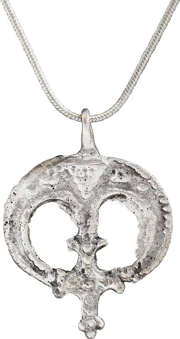 VIKING LUNAR PENDANT NECKLACE, LATE 11TH CENTURY (1 of 3)