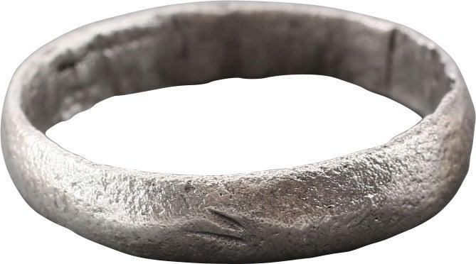 ANCIENT VIKING WEDDING RING, SIZE 8 3/4 (1 of 4)