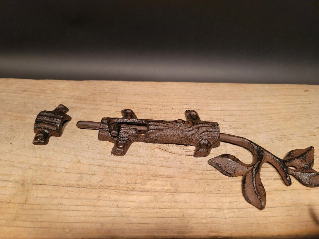 Cast Iron Floral Door Gate Lock Latch (1 of 1)