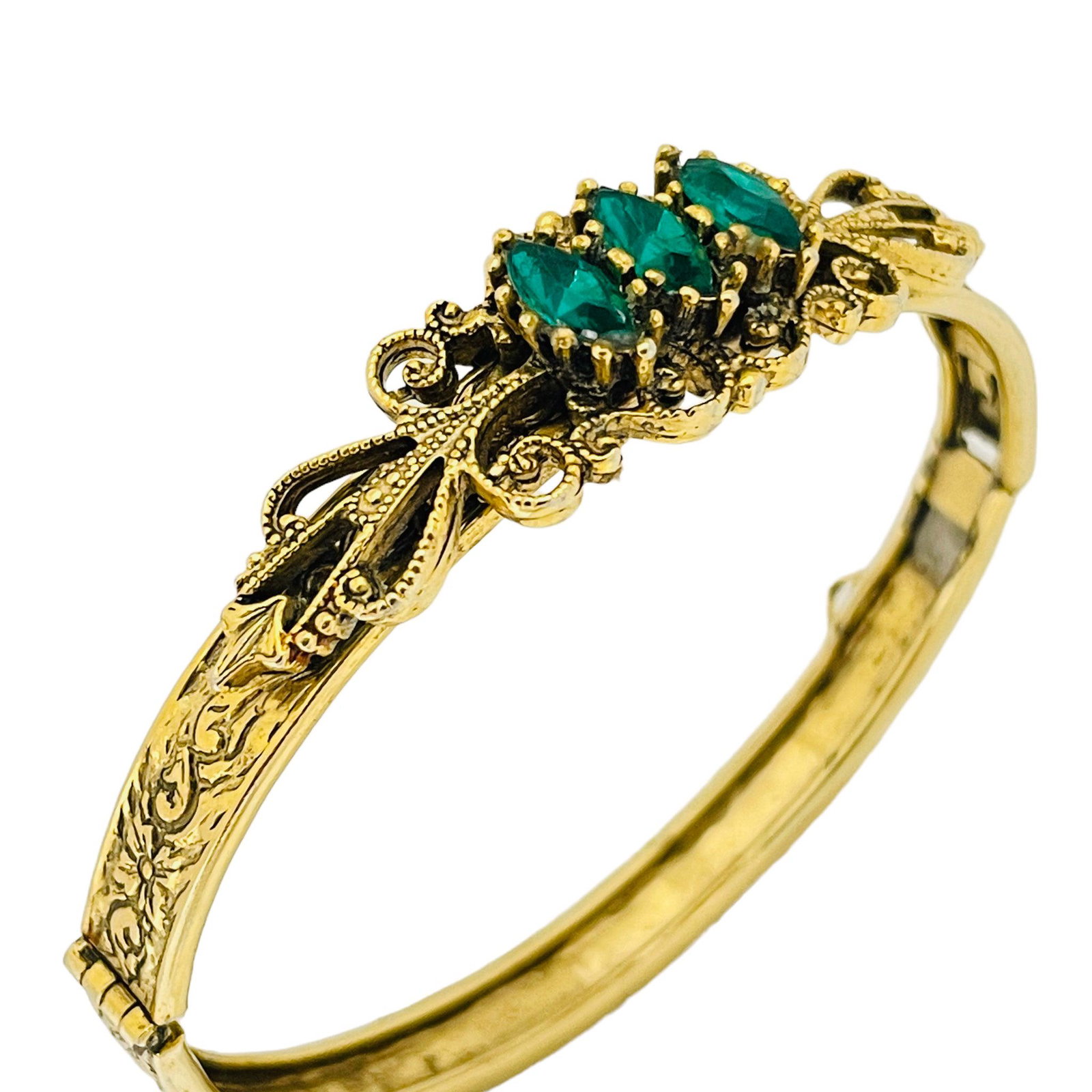 Vintage gold tone emerald rhinestone bracelet (1 of 4)