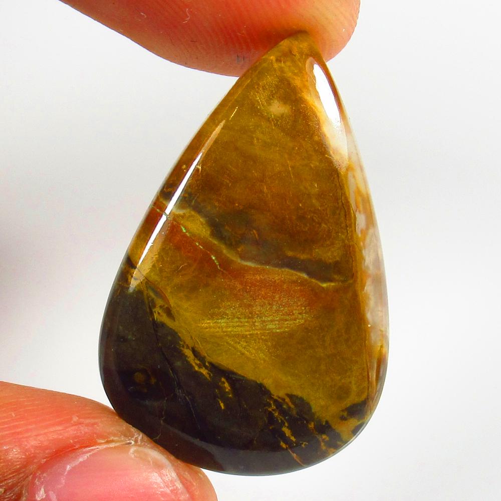 Natural Jasper Quartz - 19.98 Ct: No Reserve! Title: Natural Jasper Quartz - 19.98 Ct Origin: Brazil Weight: 19.98 Size/Dimensions: 31.0 x 20.0 x 5.0 mm Additional Information: Pieces : 1 No's / Shape : Pear Cabochon / Color : Brown /