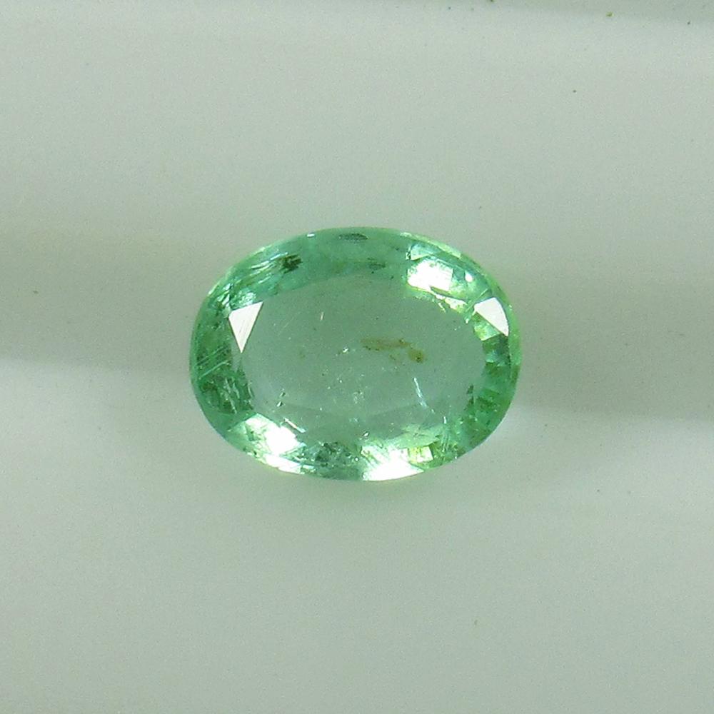 Natural Zambian Emerald - 0.68 Ct (1 of 3)