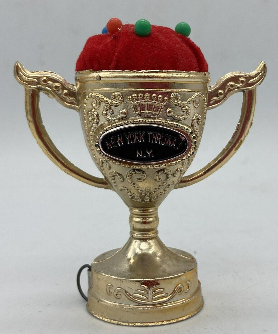 Vintage Trophy PIN CUSHION & TAPE MEASURE Souvenier NY Thruway Japan (1 of 8)