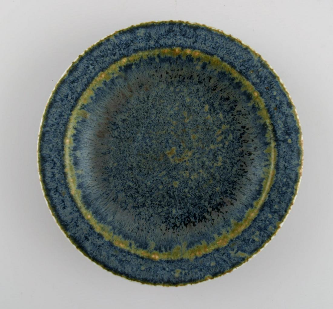 Carl Harry Stålhane (1920-1990) for Rörstrand. Round bowl / dish in glazed ceramics. Beautiful glaze (1 of 5)