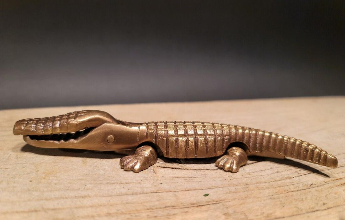 Brass Alligator Nut Cracker (1 of 12)