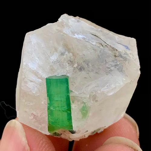 94 Carats Top Quality Rare Shape Complete Damage Free Beautiful Green Tourmaline Crystal Attach On: Treatment: None Condition: Natural Name: Tourmaline,Quartz Color: Green Weight: 94 C.T Size: 30x26x21 M.M Origin: Pakistan Shape: Specimen <