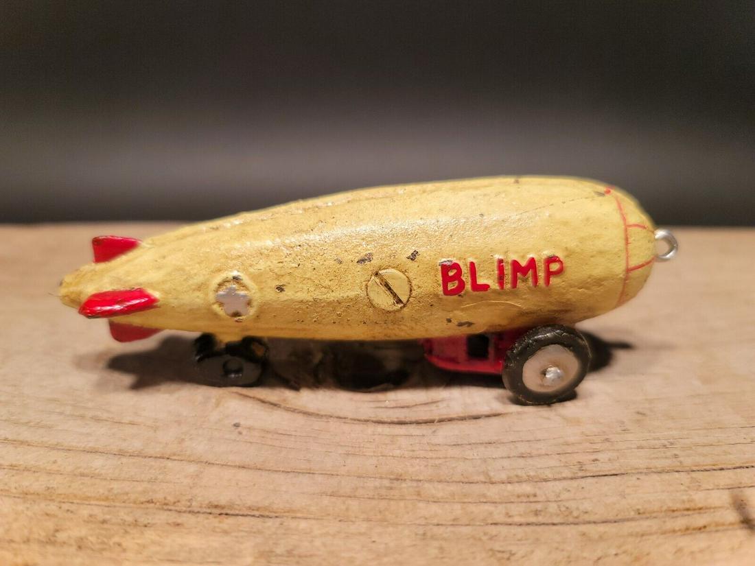 Cast Iron Blimp Pull Toy (1 of 12)