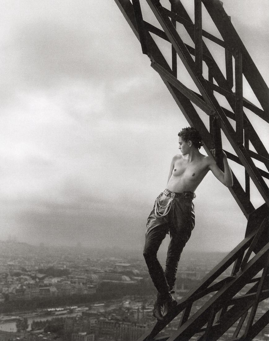 PETER LINDBERGH - Mathilde, Eiffel Tower, 1989 (1 of 1)