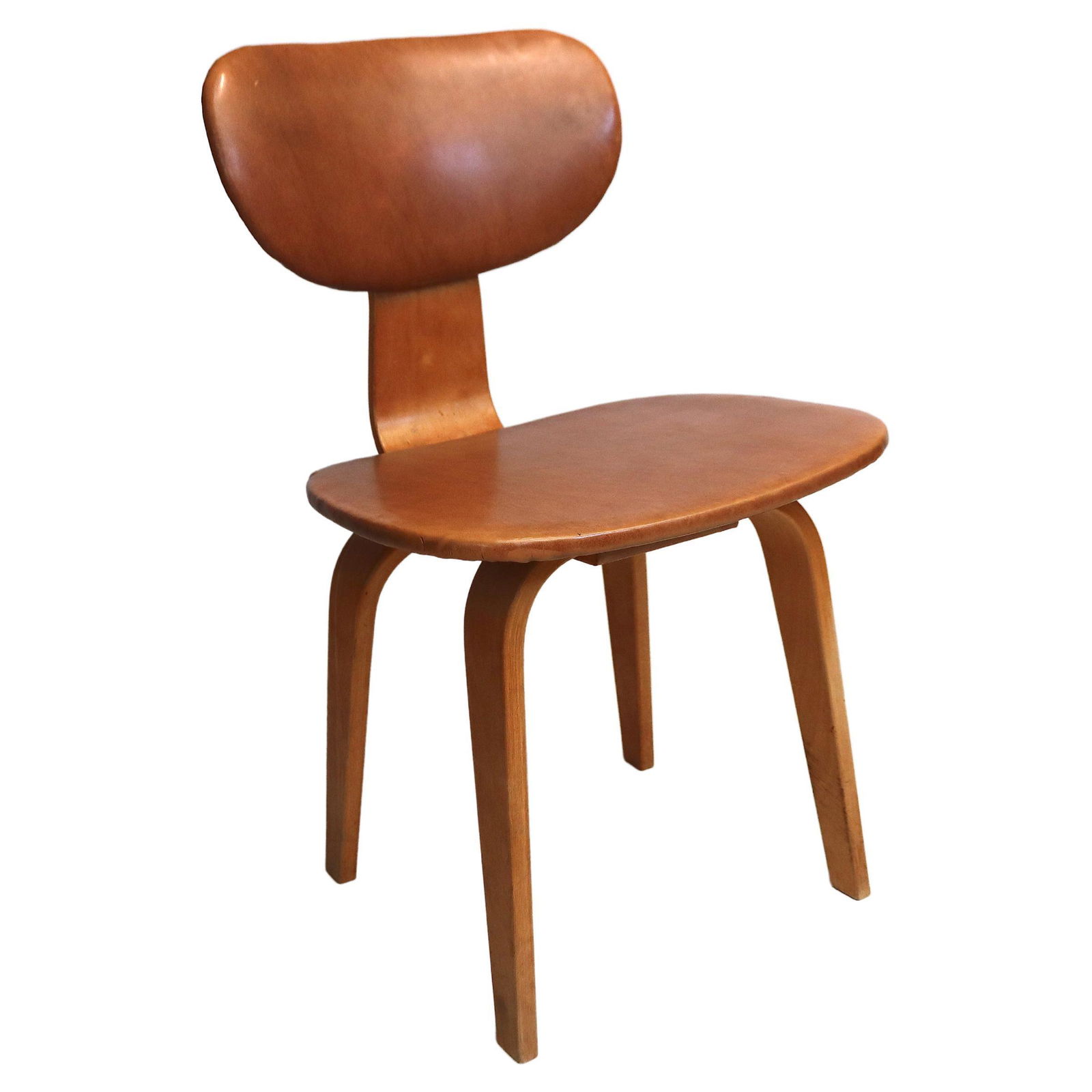 Plywood Desk or Side Chair by Cees Braakman for Pastoe Inspired by Eames, Dutch: Beautiful desk, dining or side chair model SB03 -signed underneath the seat- designed by renowed Cees Braakman for one of Holland 's most iconic furniture manufacturer, UMS Pastoe. This chair, belongi