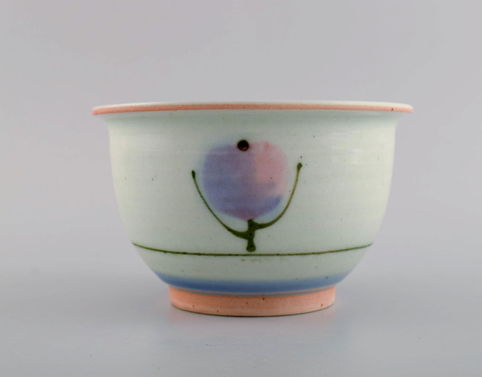 Bodil Manz (b. 1943), Denmark. Unique bowl in glazed ceramics with hand-painted flowers. 1980's.: Title: Bodil Manz (b. 1943), Denmark. Unique bowl in glazed ceramics with hand-painted flowers. 1980's. Brand: Various Description: Bodil Manz (b. 1943), Denmark. Unique bowl in glazed ceramics with h