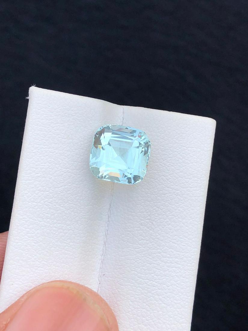 4.5 Carats Beautiful Light Blue Aquamarine ~ 9x9x7 MM (1 of 4)
