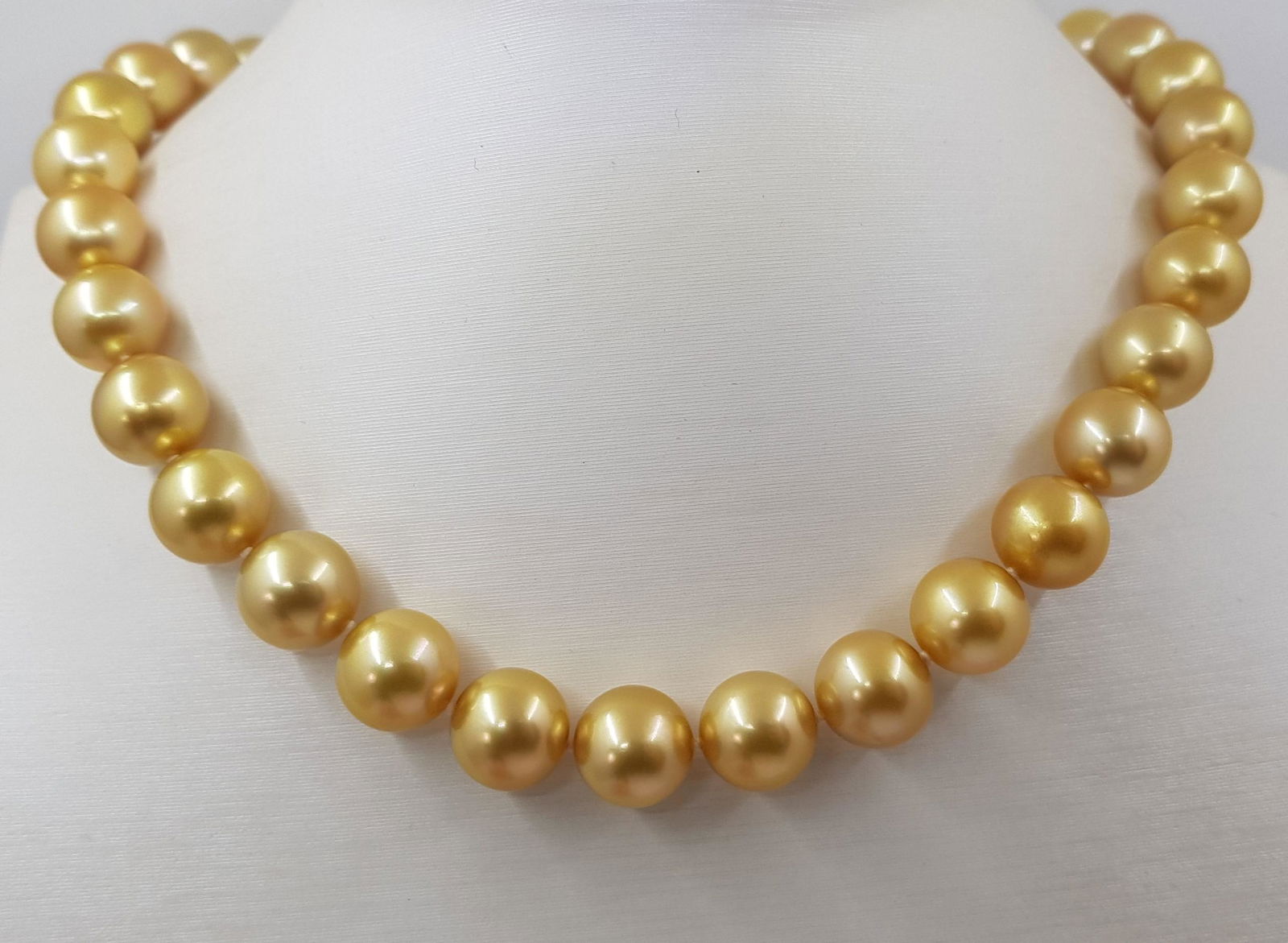 Certified Aurora Moon Rainbow- Golden South Sea Pearls, Strongest Teri Brightness 9.2x11.9mm - (1 of 14)