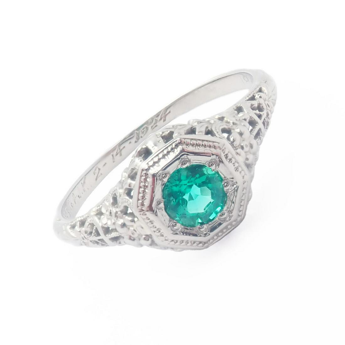 Vintage Estate 18k White Gold Emerald Art Deco Filigree Ring (1 of 4)