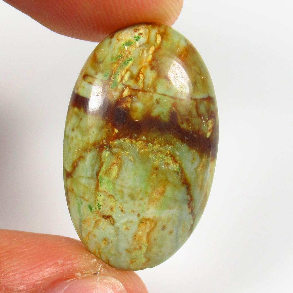 Natural Jasper Quartz - 15.80 Ct: No Reserve! Title: Natural Jasper Quartz - 15.80 Ct Origin: Brazil Weight: 15.8 Size/Dimensions: 26.0 x 16.5 x 5.0 mm Additional Information: Pieces : 1 No's / Shape : Oval Cabochon / Color : Yellow /