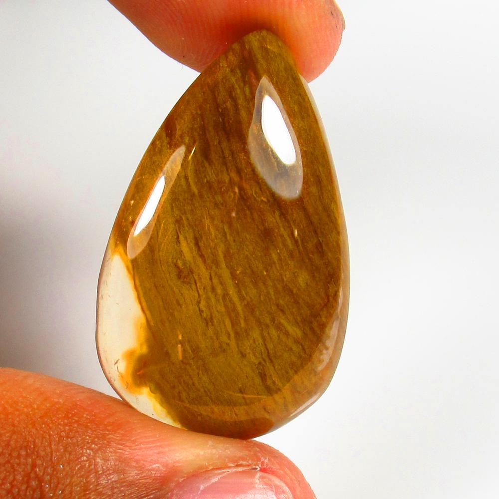 Natural Jasper Quartz - 30.87 Ct: No Reserve! Title: Natural Jasper Quartz - 30.87 Ct Origin: Brazil Weight: 30.87 Size/Dimensions: 33.0 x 20.0 x 7.0 mm Additional Information: Pieces : 1 No's / Shape : Pear Cabochon / Color : Brown /