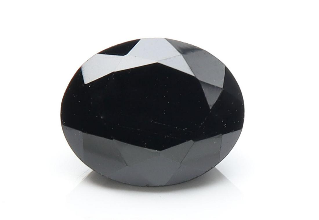 4.75 Cts Natural Black Spinel: No Reserve! Title: 4.75 Cts Natural Black Spinel Additional Information: Gemstone : Natural Black Spinel Shape and cut : Oval Cut Origin : Africa Weight : 4.75 carats Measurements : 11x9 mm Color : Bl