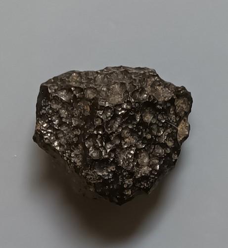 PHILIPPINITE TEKTITE - FROM METEORITE IMPACT: Title: PHILIPPINITE TEKTITE - FROM METEORITE IMPACT Origin: Anda, Cabarruyan Isl. Pangasinan, Luzon, Philippines Size: 1.8x1.6x1 cm / 3.43 gram Description: flat & rounded philippinite tektite. struct