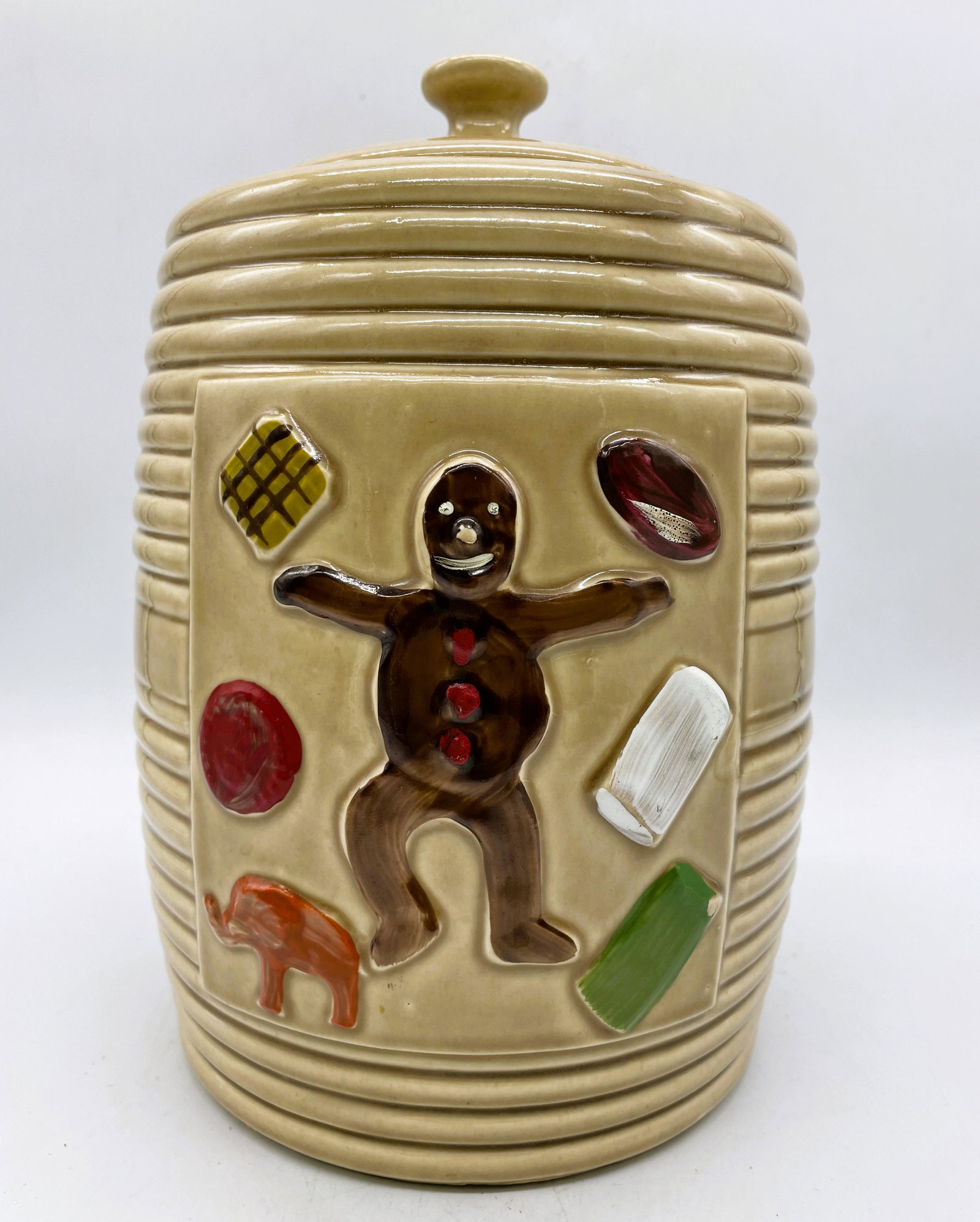 VINTAGE MCCOY CRAZY GINGERBREAD COOKIE JAR (1 of 8)