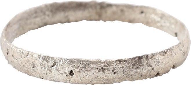 VIKING MAN'S WEDDING RING, C.850-1050 AD, SIZE 11 1/2 (1 of 4)