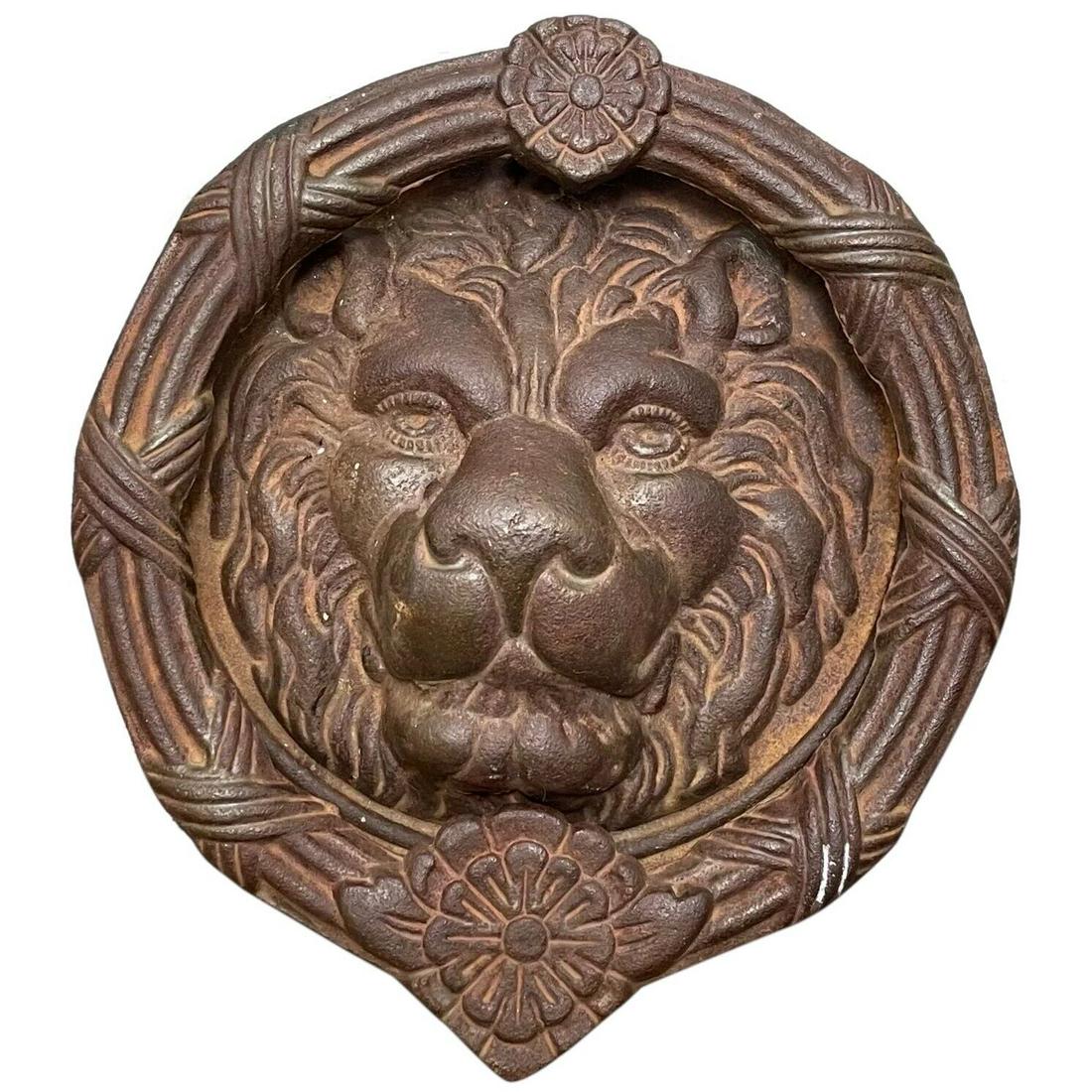 Large Antique British Architectural Cast Iron Lion Head Door Knocker (1 of 20)