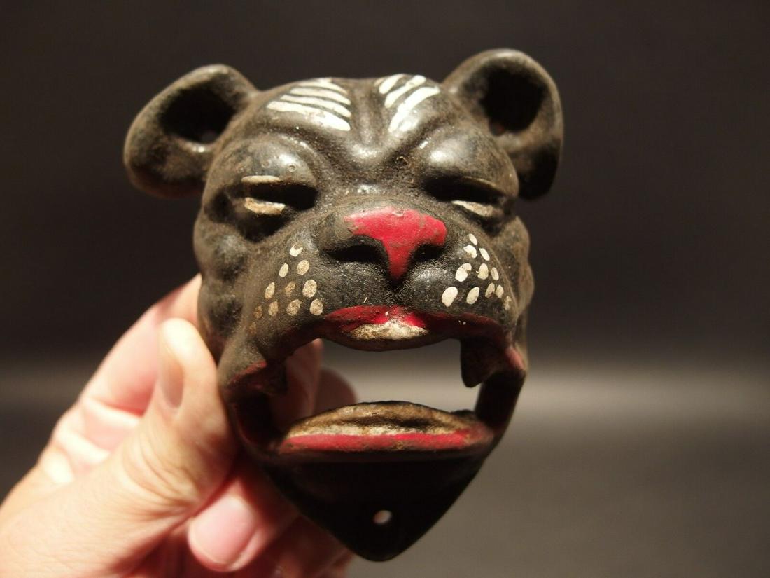 Cast Iron wall mount folk art Bulldog Beer Bottle Opener (1 of 7)