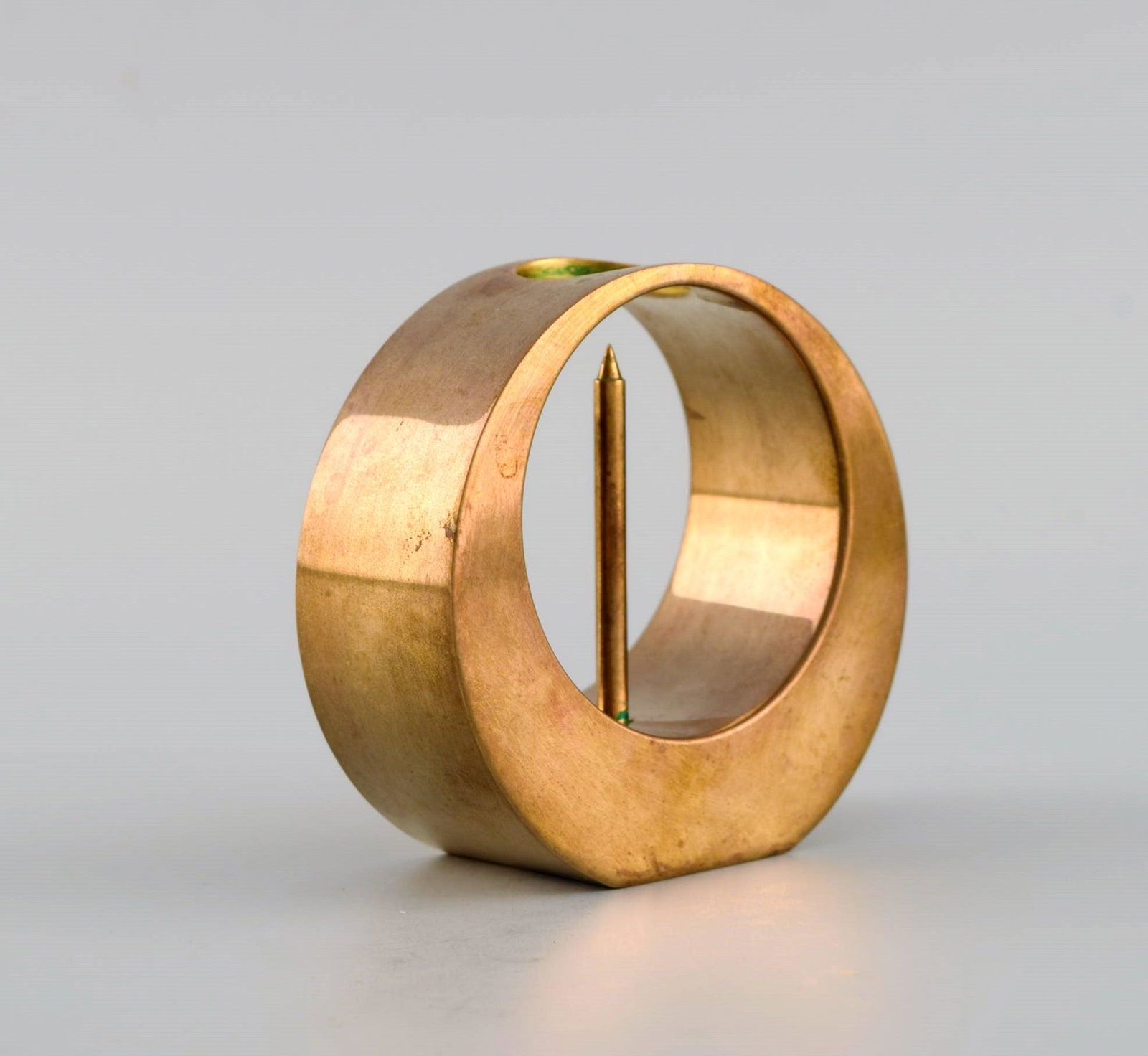 Arthur Pe for Kolbäck. Rare modernist brass candlestick. Swedish design, mid 20th century.: Arthur Pe for Kolbäck. Rare modernist brass candlestick. Swedish design, mid 20th century. Measures: 7.5 x 7.5 cm. In excellent condition. Stamped. Reserve: $140.00 Shipping: Domestic: Shipping r