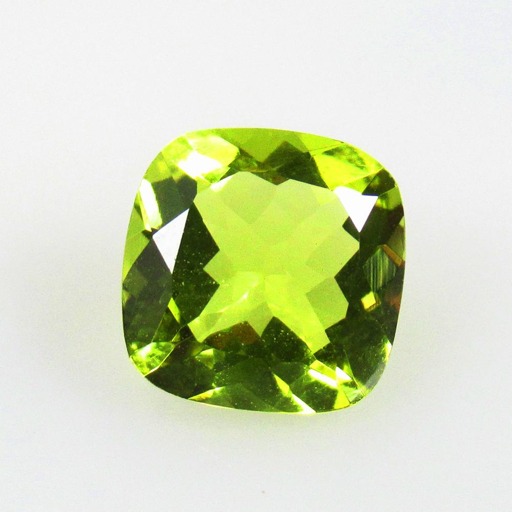 4.34 Ctw Natural Lemon Quartz Cushion Cut: No Reserve! Title: 4.34 Ctw Natural Lemon Quartz Cushion Cut Stone Clarity: VVS Gemstones: Natural Lemon Quartz Carat Weights: 4.34 Size/Dimensions: 11.00 x 11.00 x 6.30 mm Additional Information: Top