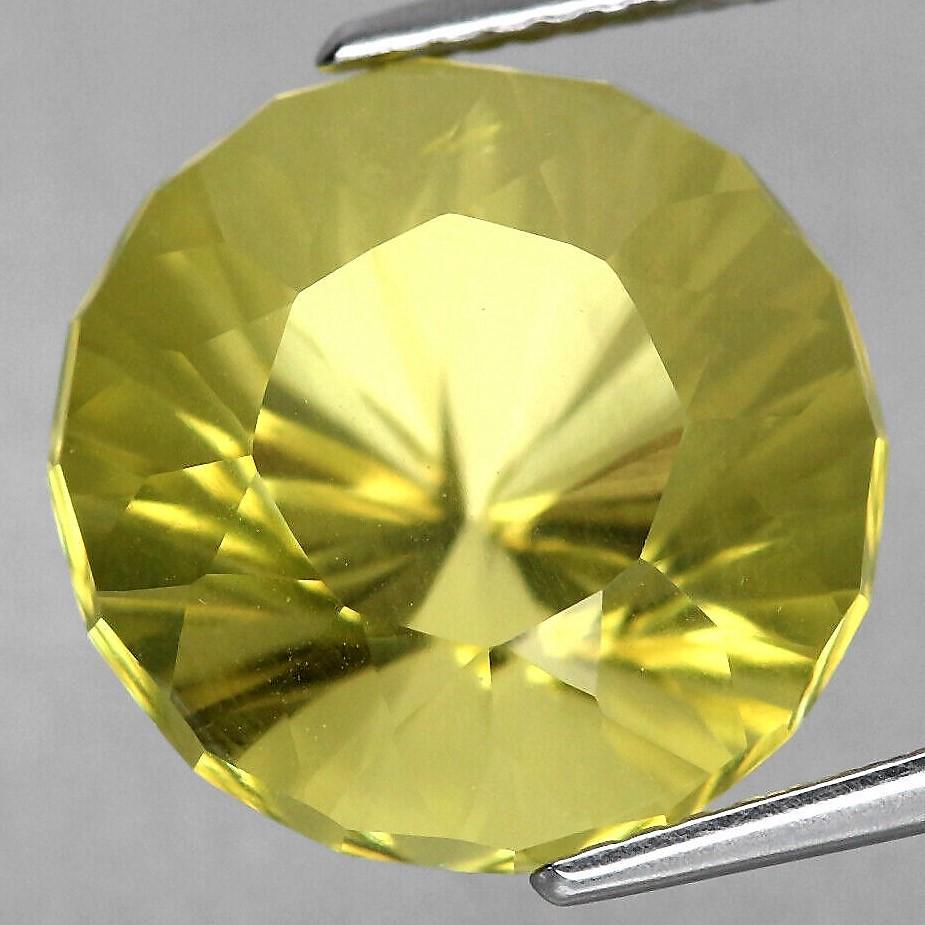 13,93 Lemon Quartz Round With Brilliant Cut Unheated Africa: No Reserve! Title: 13,93 Lemon Quartz Round With Brilliant Cut Unheated Africa Gemstones: Lemon Quartz Carat Weights: 13,93 Size/Dimensions: 16,5 x 11 mm Additional Information: Transparency: transpar