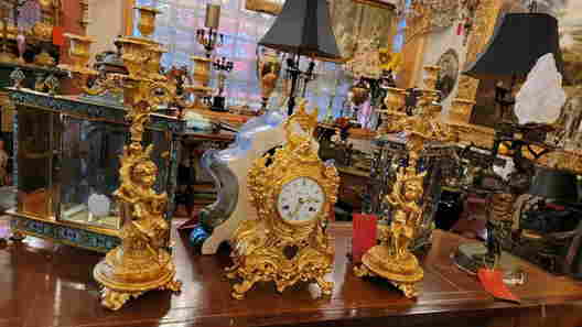 Garniture Sets