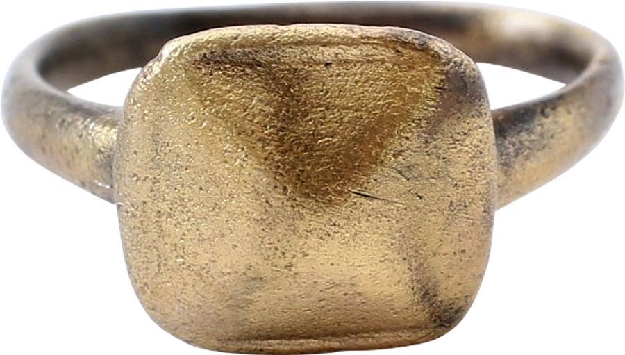 FINE ROMAN PROSTITUTE'S RING, C.100-300 AD, SIZE 5 (1 of 4)