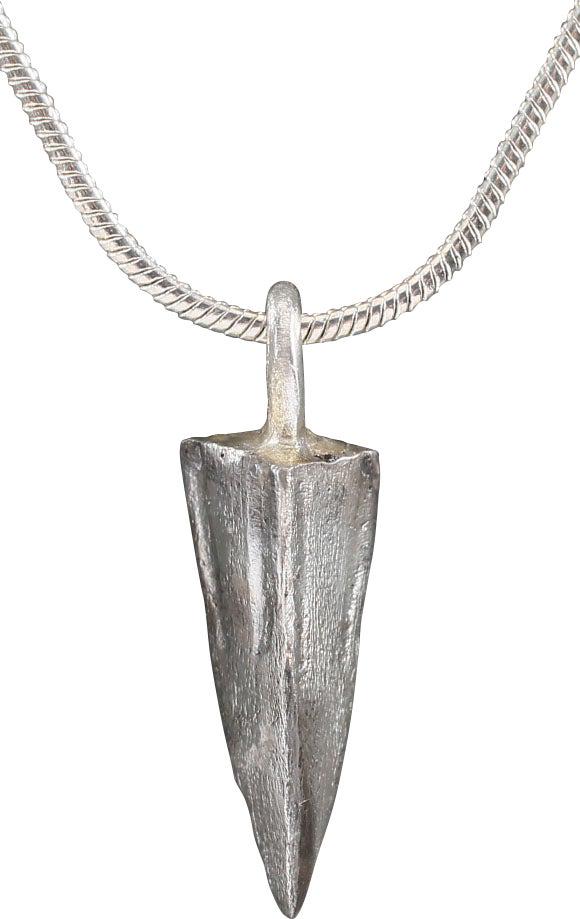 ROMAN ARROWHEAD NECKLACE PENDANT, 1st-3rd C.AD (1 of 2)