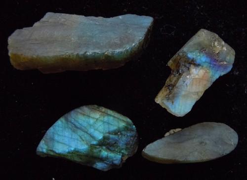 16.13 GRAM SET OF 4 IRIDESCENT LABRADORITE: Title: 16.13 GRAM SET OF 4 IRIDESCENT LABRADORITE Origin: Ampanihy, Atsimo Andrefana, Madagascar Size: 2-3 cm / 16.13 gram Description: set of 4 iridescent, translucent & multicolor labradorite Reserv